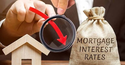 Bag with the money and the word Mortgage interest rates