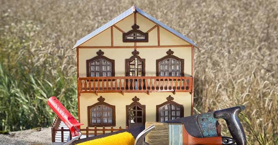 Construction tools for home renovation