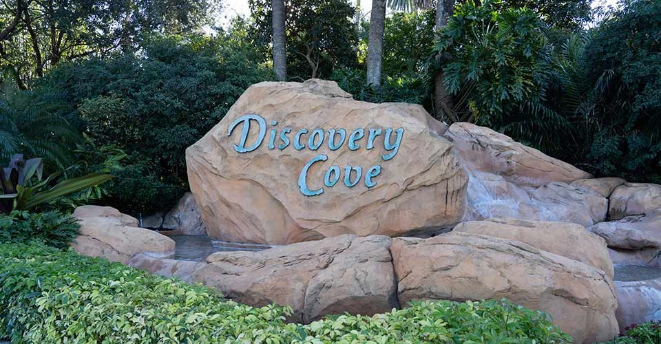 Discovery Cove sign at entrance in Orlando Florida