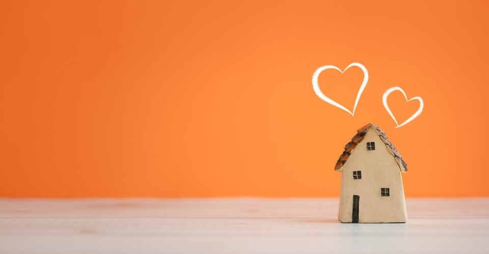 Home model with two white hearts