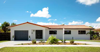 Modern home in a residential area in Florida