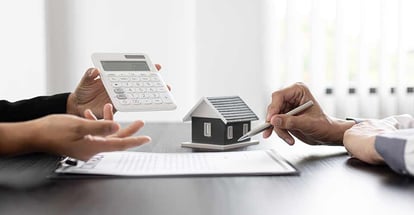 Real estate agent talked about the home purchase agreement and asked the customer to sign the documents