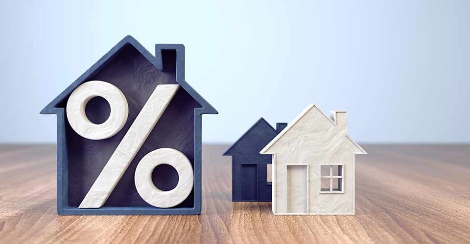 Real estate interest rates and small house model